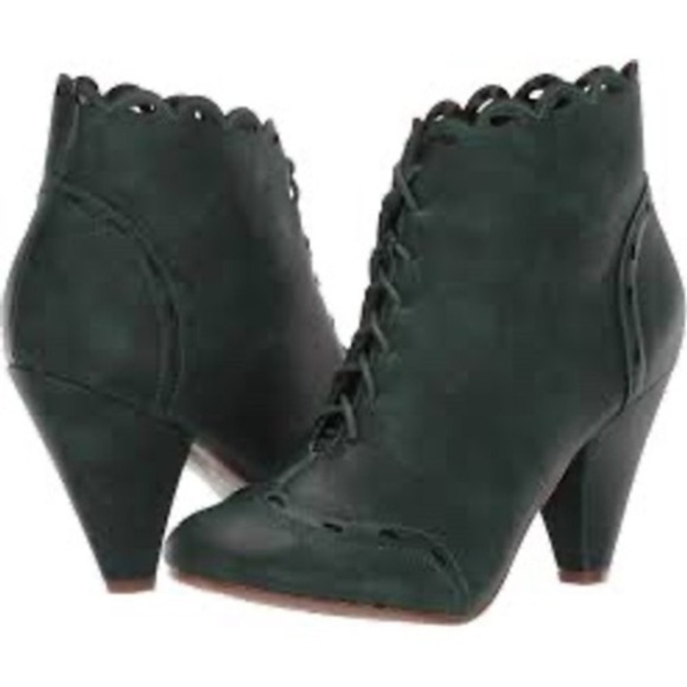 Bettie Page Shoes by Ellie Black Lace Up Scalloped Booties